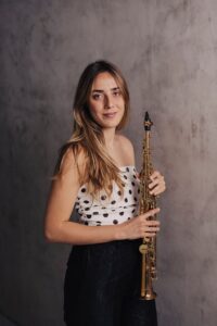 Saxofoonles-Neus Minguez-wh